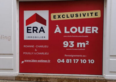 Vitrine publicitaire ERA IMMOBILIER