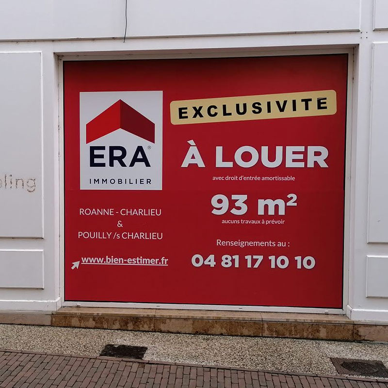 Vitrine publicitaire ERA IMMOBILIER